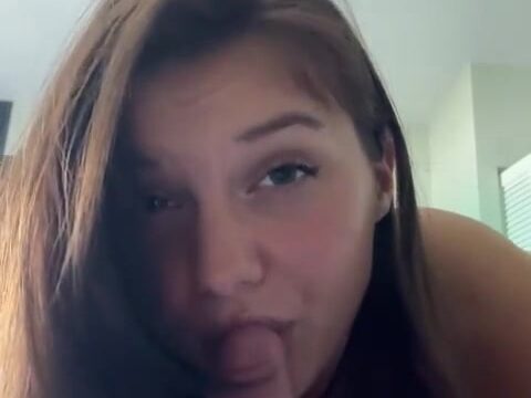 Emilyjoneschat Aka Emjaybird Show Great Blowjob Skill Onlyfans Sex Tape